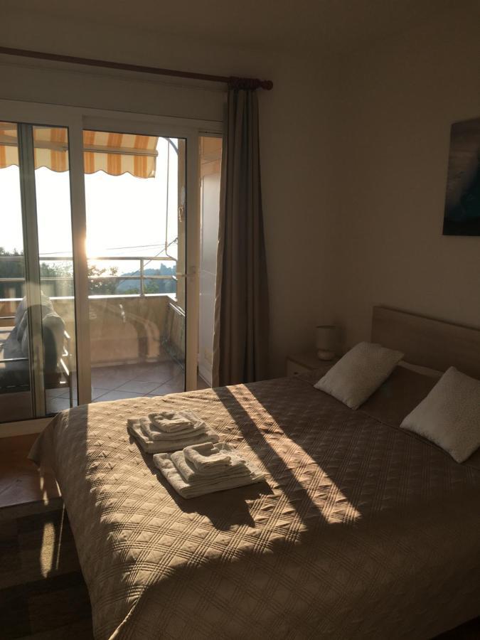 Swimming Apartment Рийека Екстериор снимка