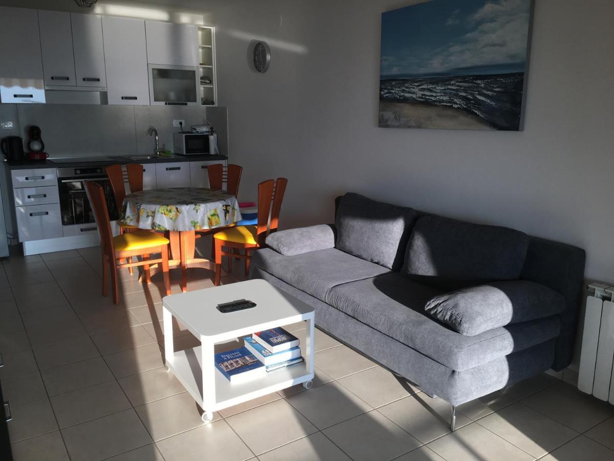 Swimming Apartment Рийека Екстериор снимка